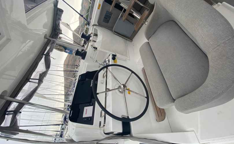 Lagoon 42