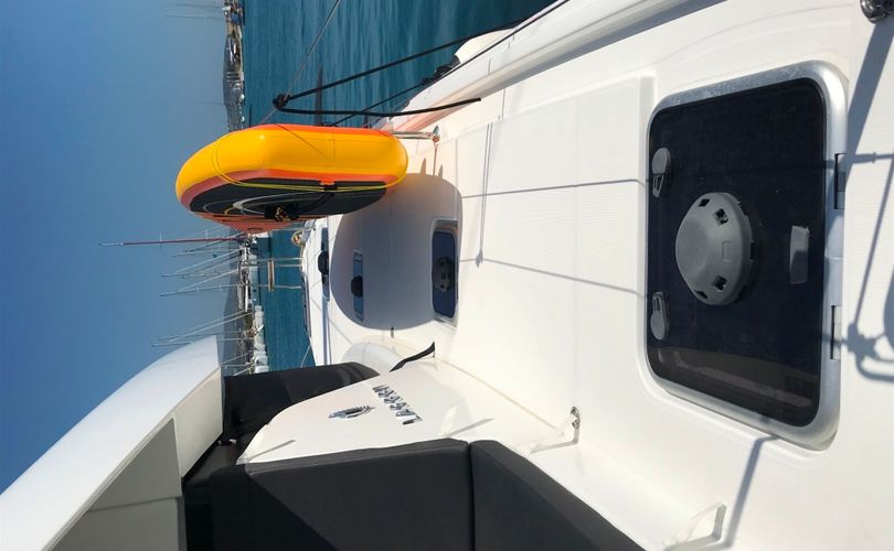 Lagoon 42