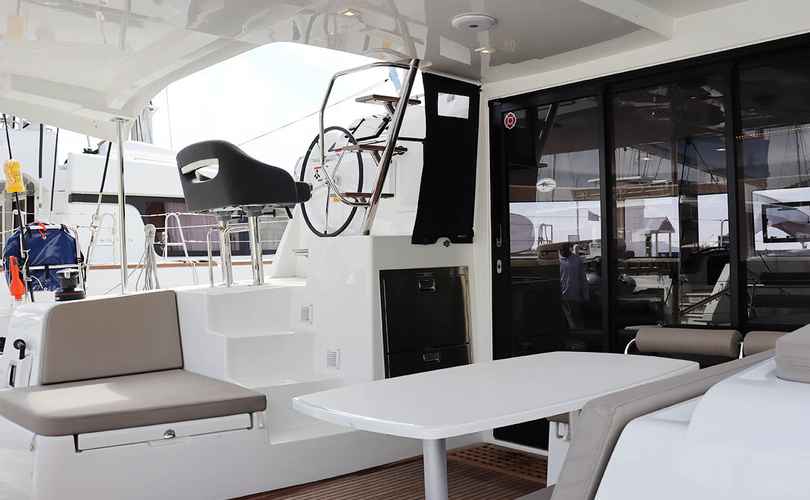 Lagoon 42