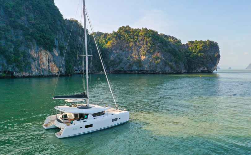 Lagoon 42