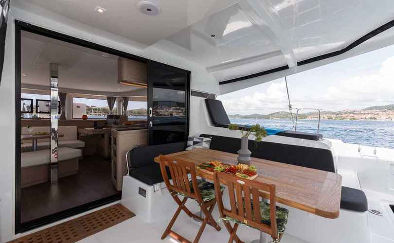 Lagoon 42