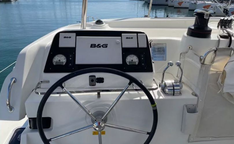 Lagoon 42