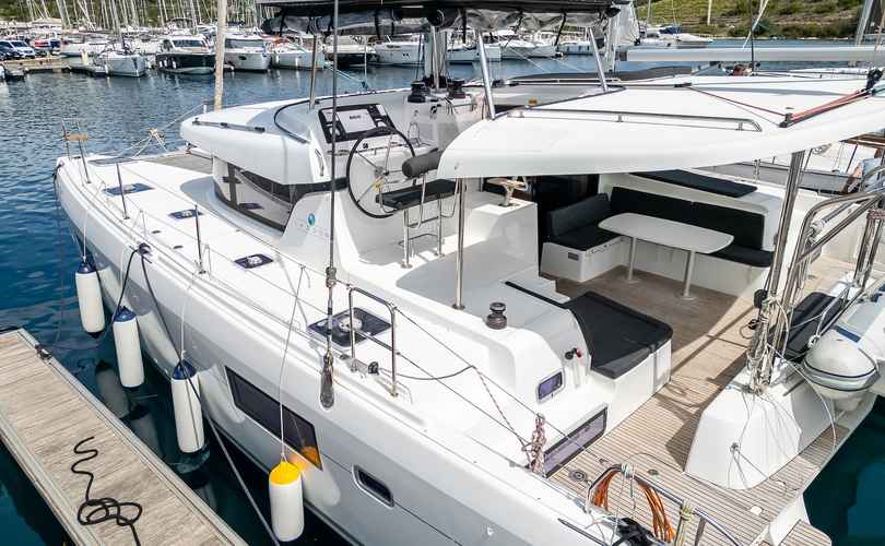 Lagoon 42