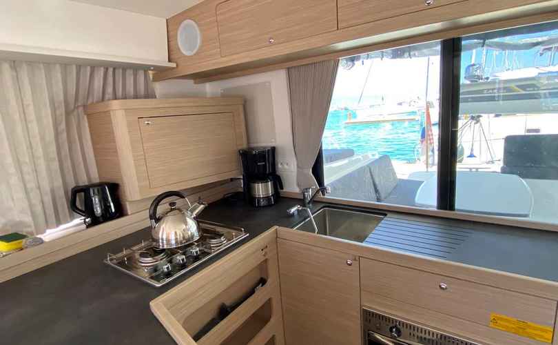 Lagoon 42