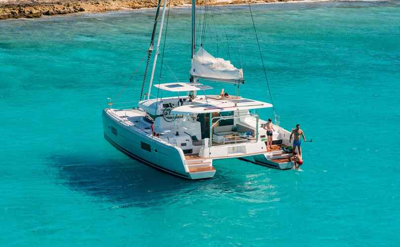 Lagoon 42