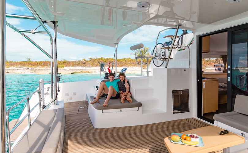 Lagoon 42