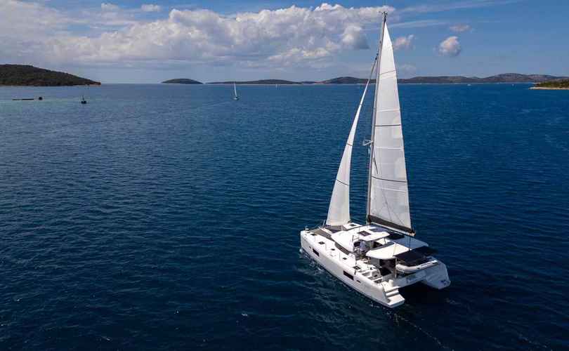Lagoon 42