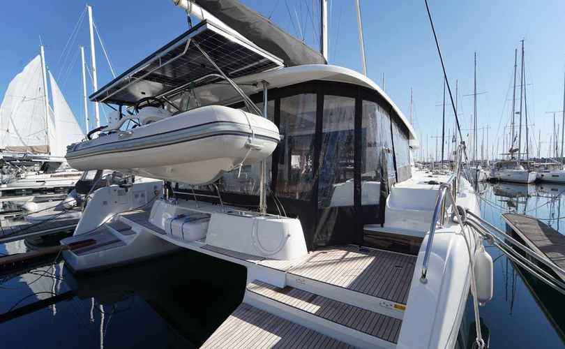 Lagoon 42