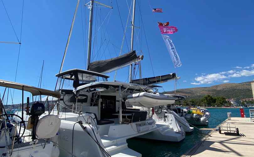 Lagoon 42