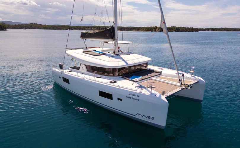 Lagoon 42