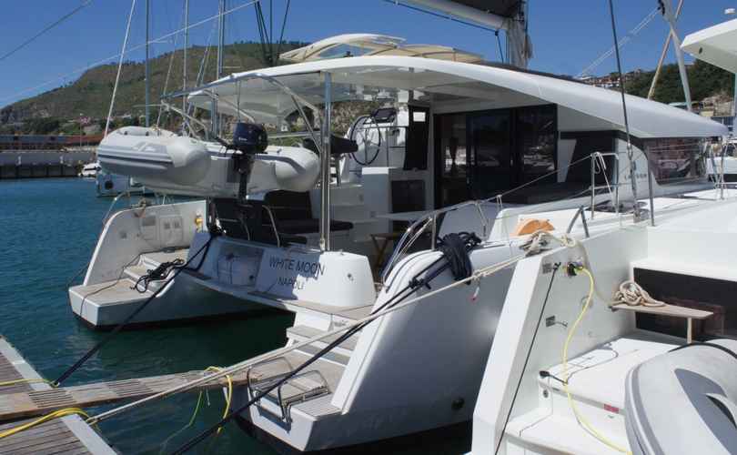 Lagoon 42
