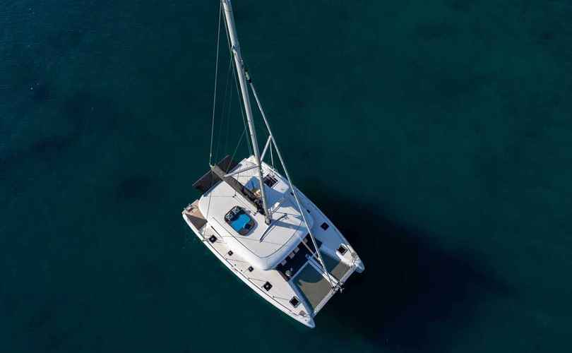 Lagoon 42