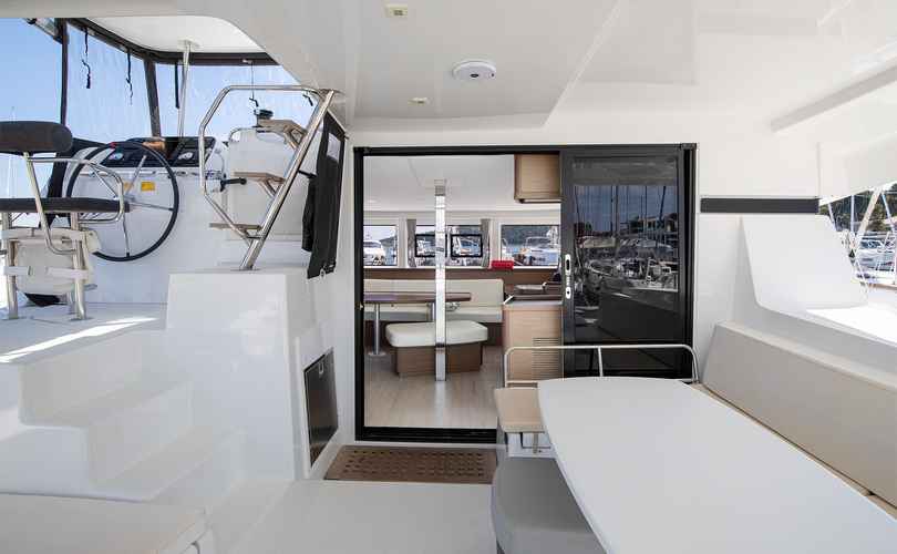 Lagoon 42