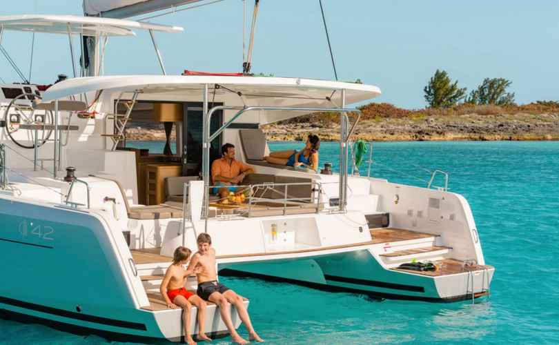 Lagoon 42