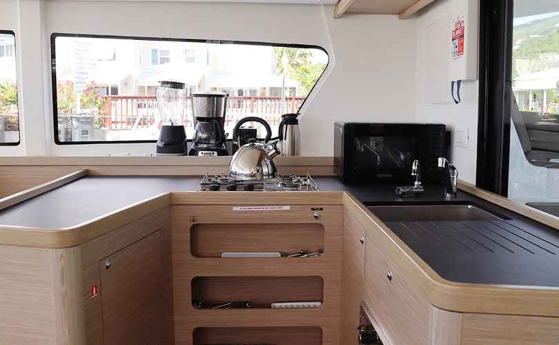 Lagoon 42