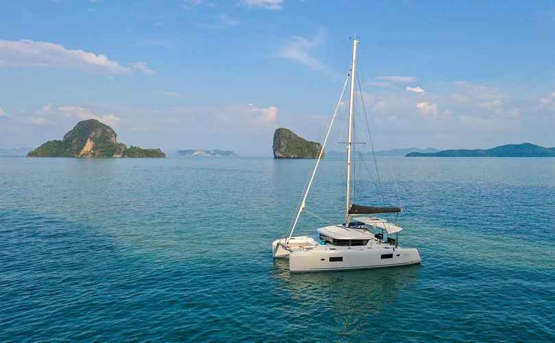 Lagoon 42