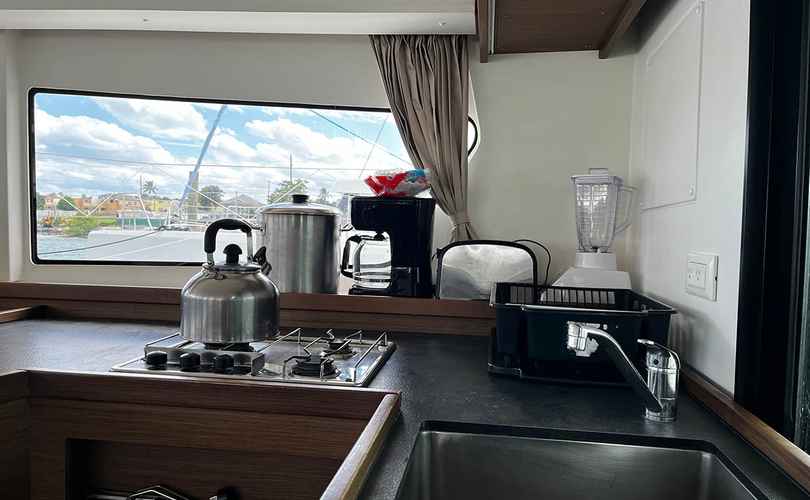Lagoon 42