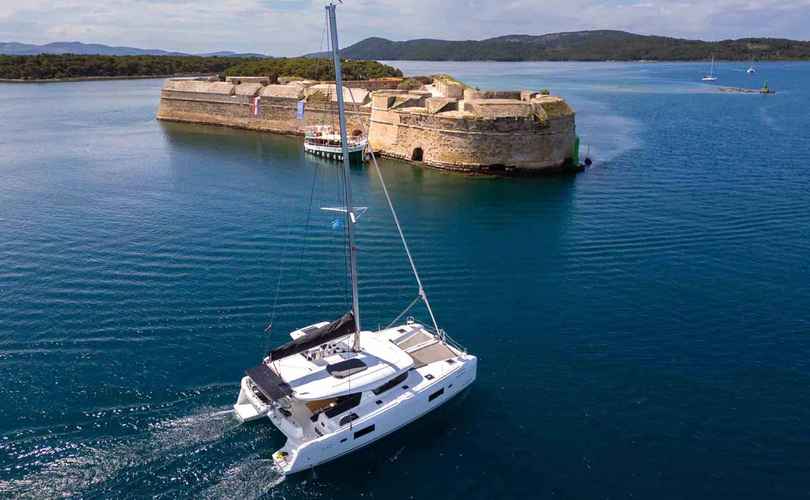 Lagoon 42