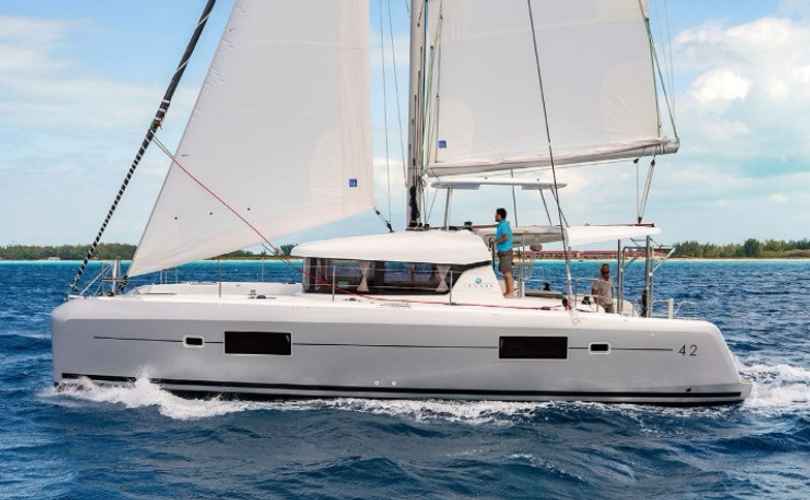 Lagoon 42