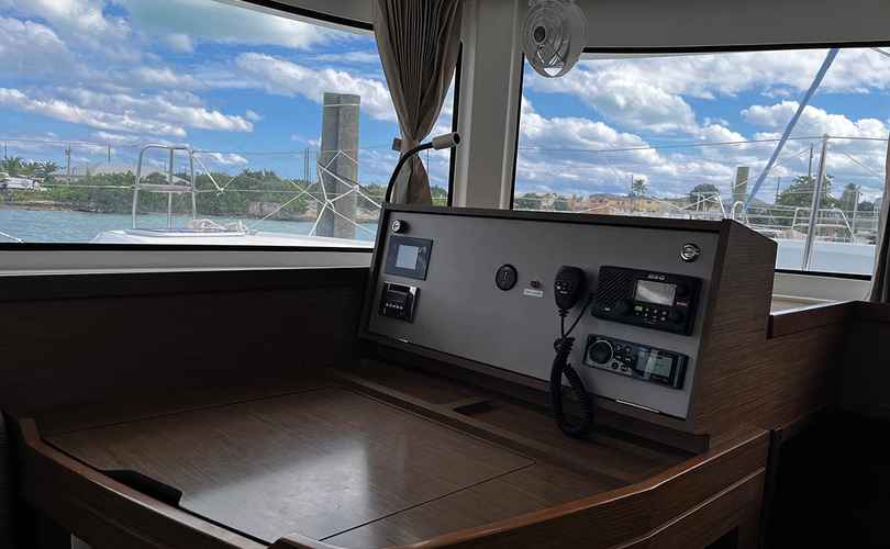 Lagoon 42