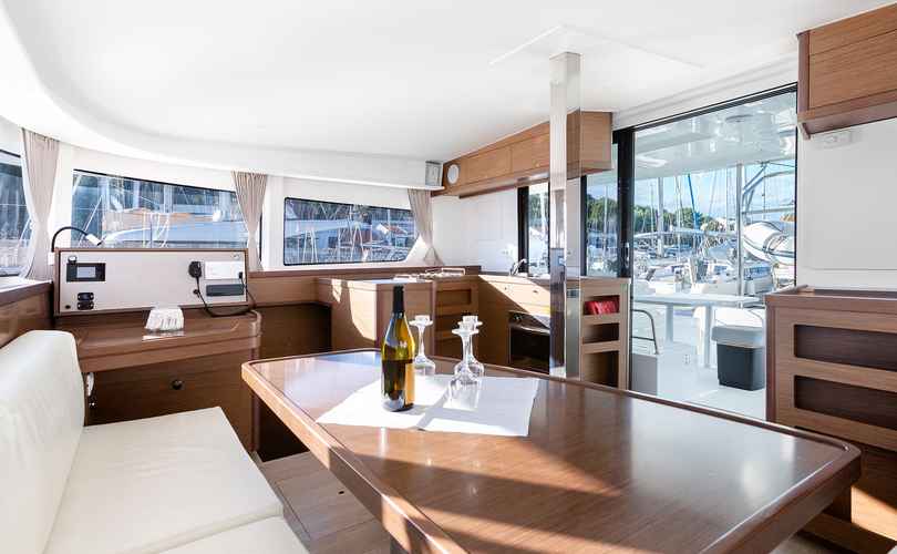 Lagoon 42