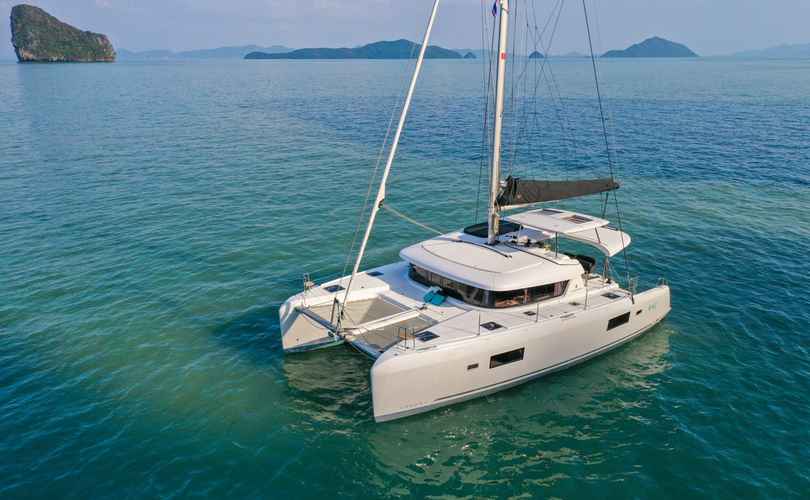Lagoon 42