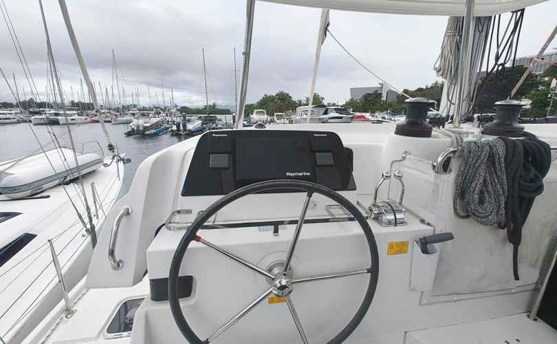 Lagoon 42