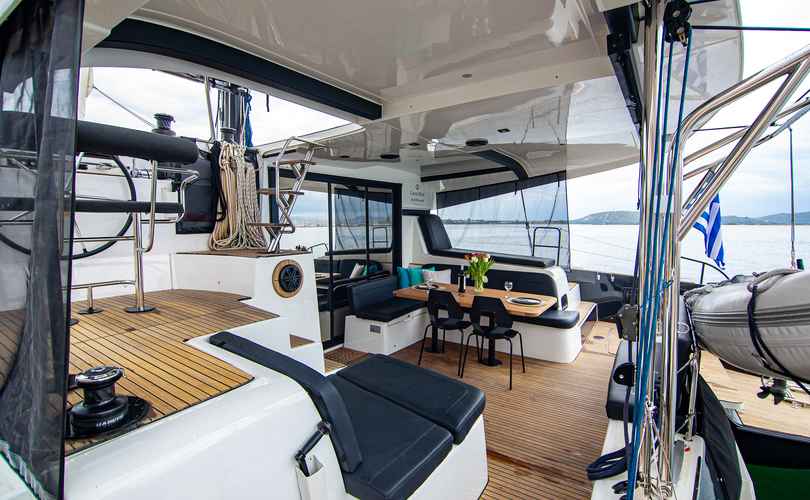 Lagoon 42