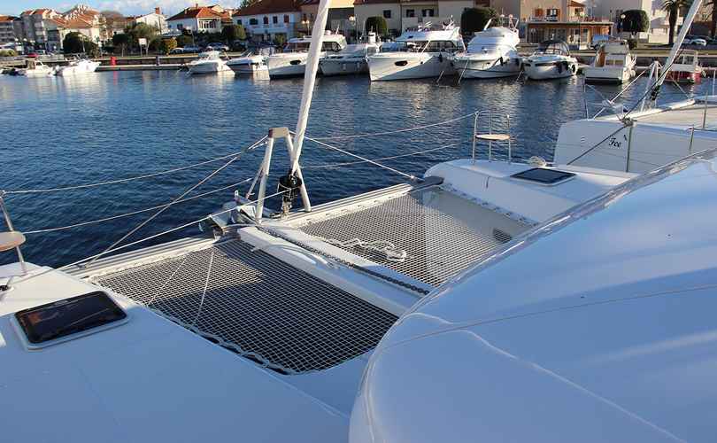 Lagoon 42