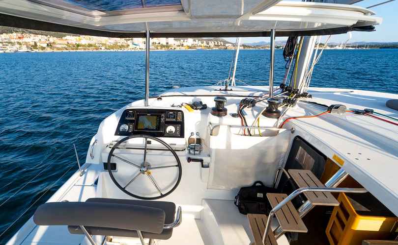 Lagoon 42