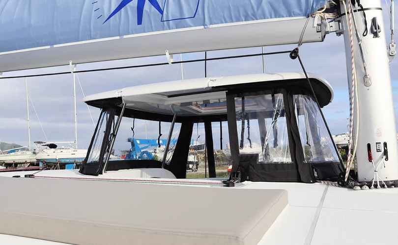 Lagoon 42