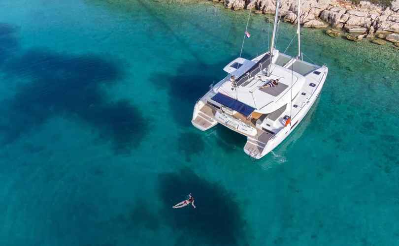 Lagoon 42