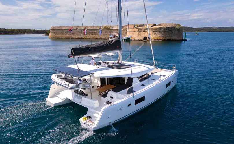 Lagoon 42