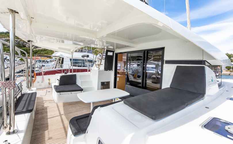 Lagoon 42