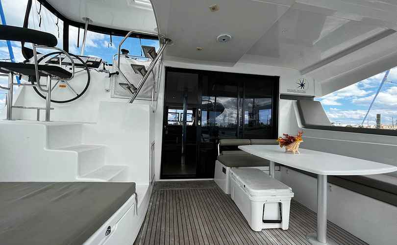 Lagoon 42
