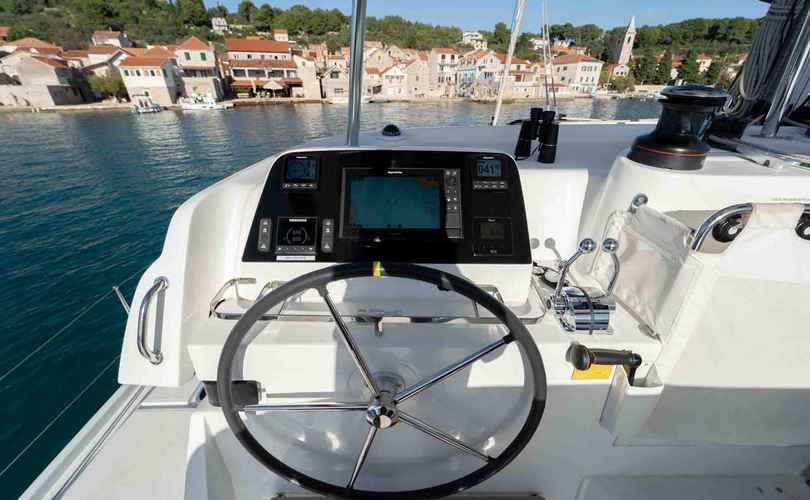 Lagoon 42