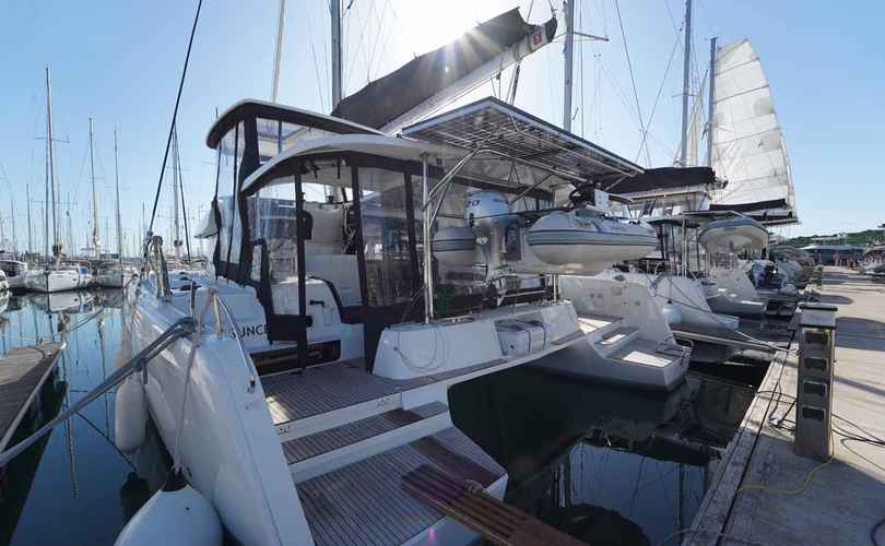 Lagoon 42