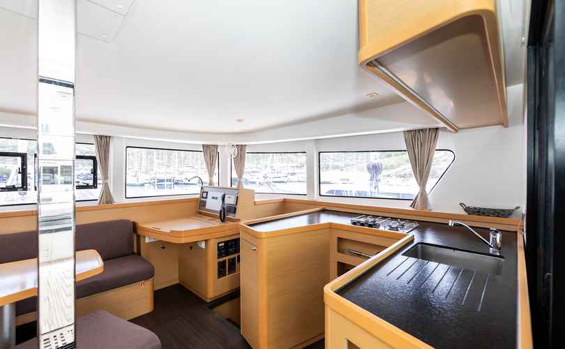 Lagoon 42
