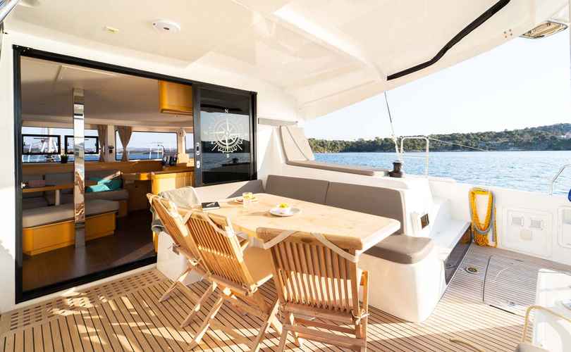 Lagoon 42