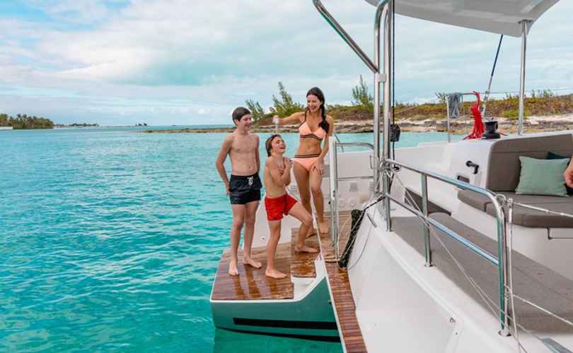 Lagoon 42