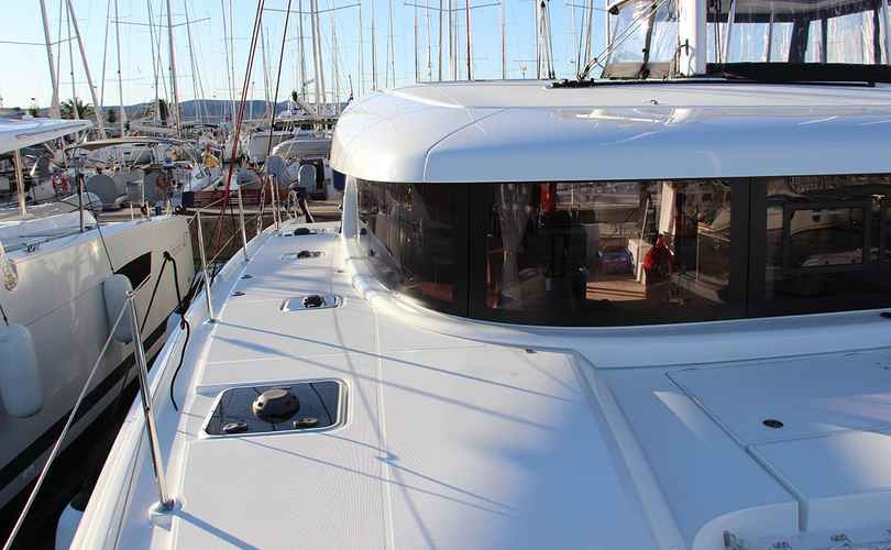 Lagoon 42