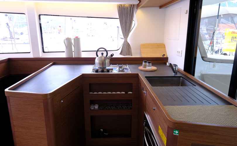 Lagoon 42