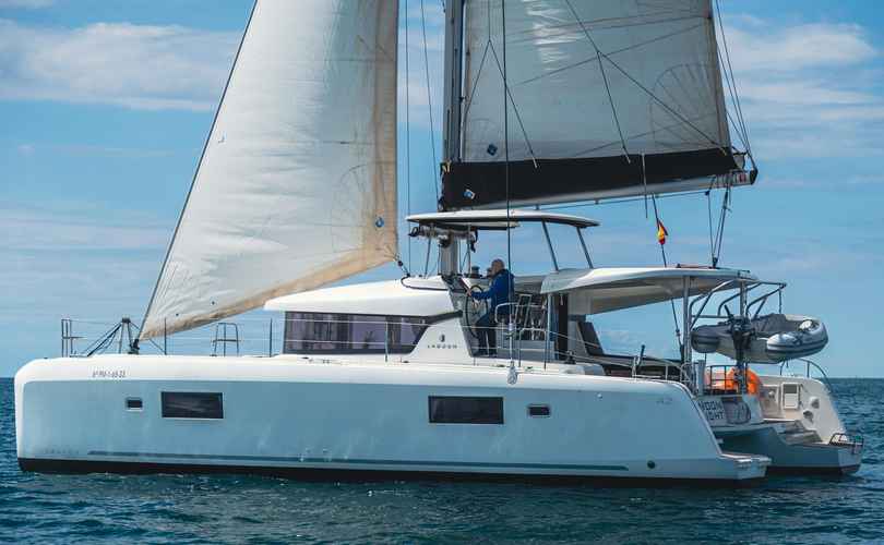 Lagoon 42