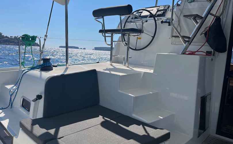 Lagoon 42