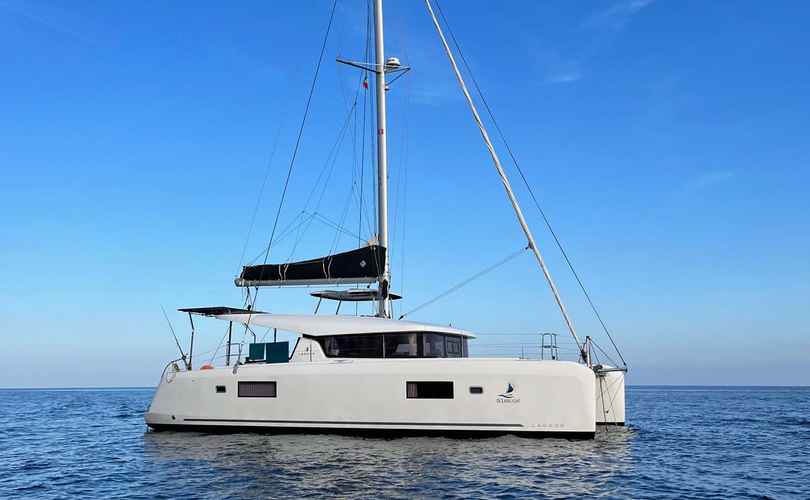 Lagoon 42