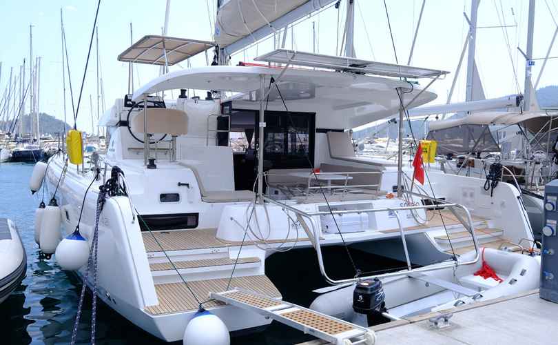 Lagoon 42