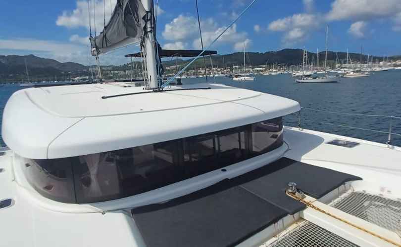 Lagoon 42