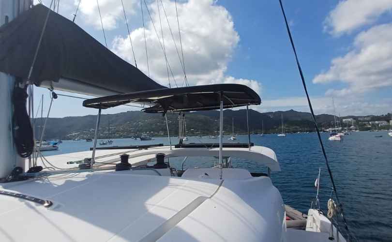 Lagoon 42