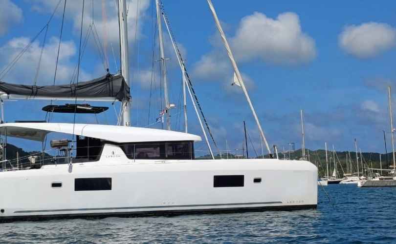 Lagoon 42