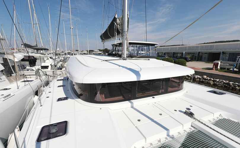 Lagoon 42